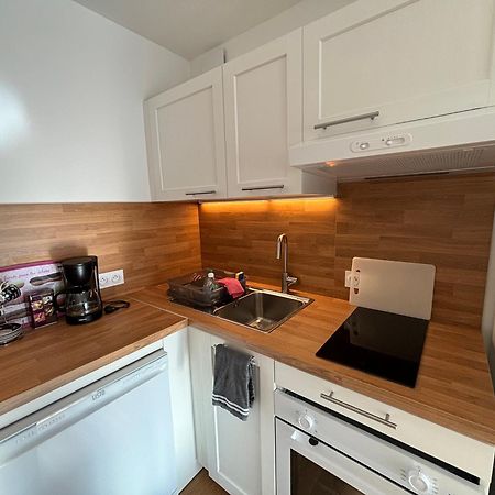 Location D'Un Superbe Appartement Avec Piscine Roquebrune-sur-Argens Buitenkant foto
