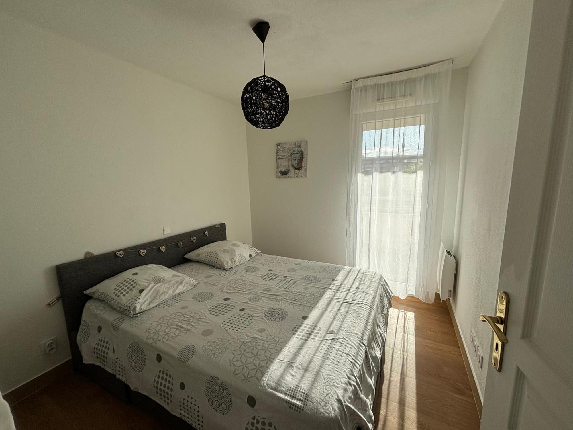 Location D'Un Superbe Appartement Avec Piscine Roquebrune-sur-Argens Buitenkant foto